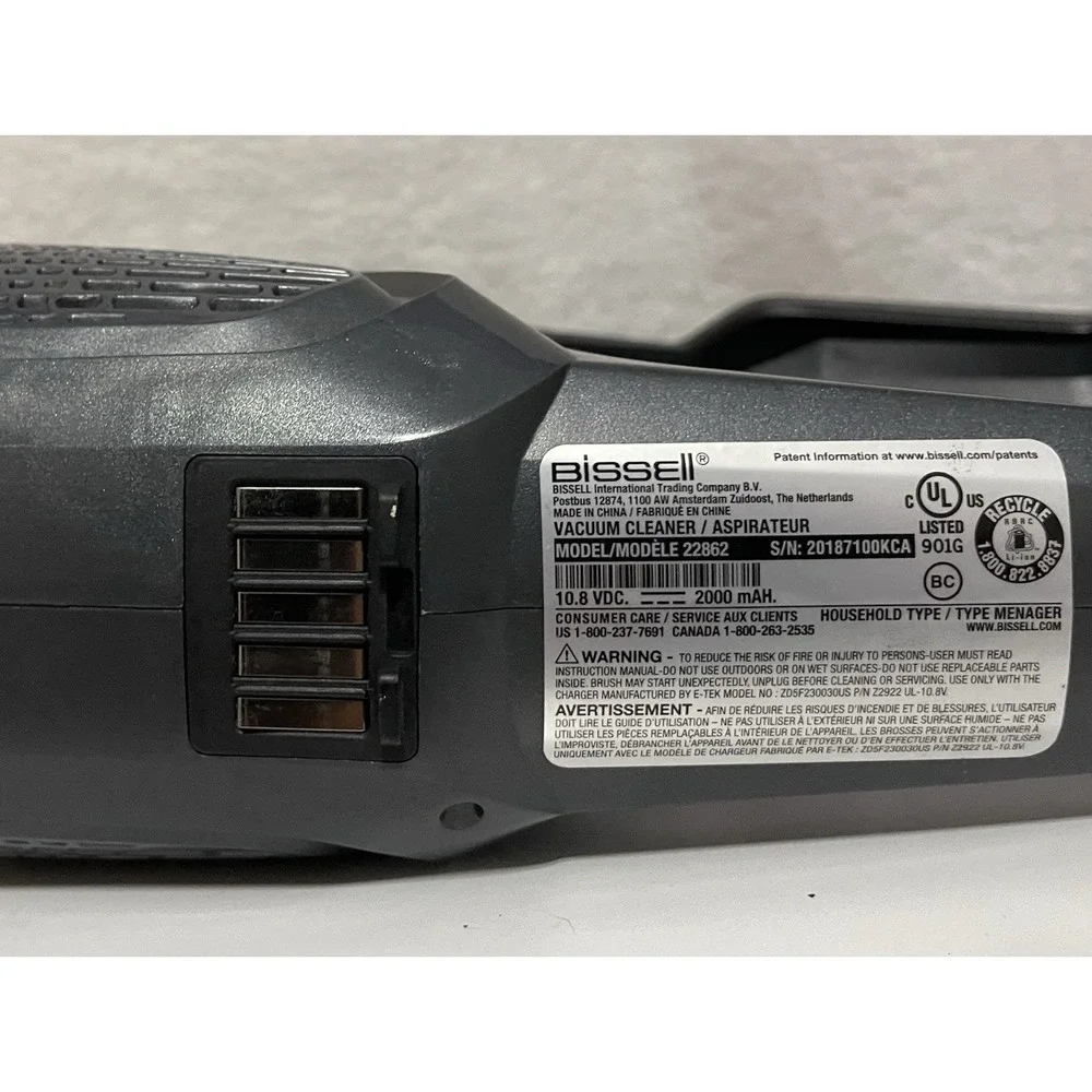 BISSELL Adapt Ion Pet 10.8V Lithium Ion 2 in 1 Cordless Vacuum * No Charger*